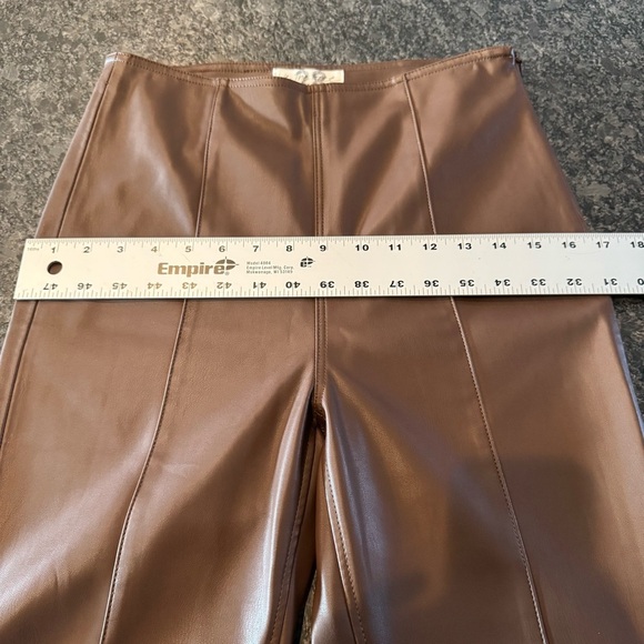 FREE PEOPLE WE THE FREE SPITFIRE SKINNY FAUX LEATHER PULL ON PANTS SIZE 28 - Picture 6 of 9